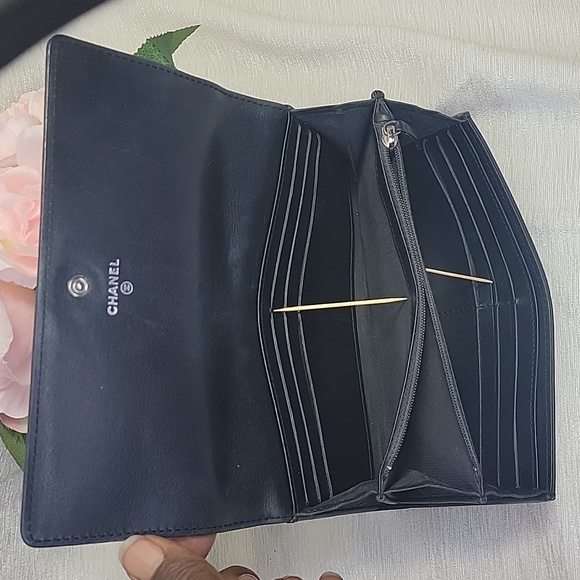 CHANEL CC Studded Black Wallet - Picture 5 of 9